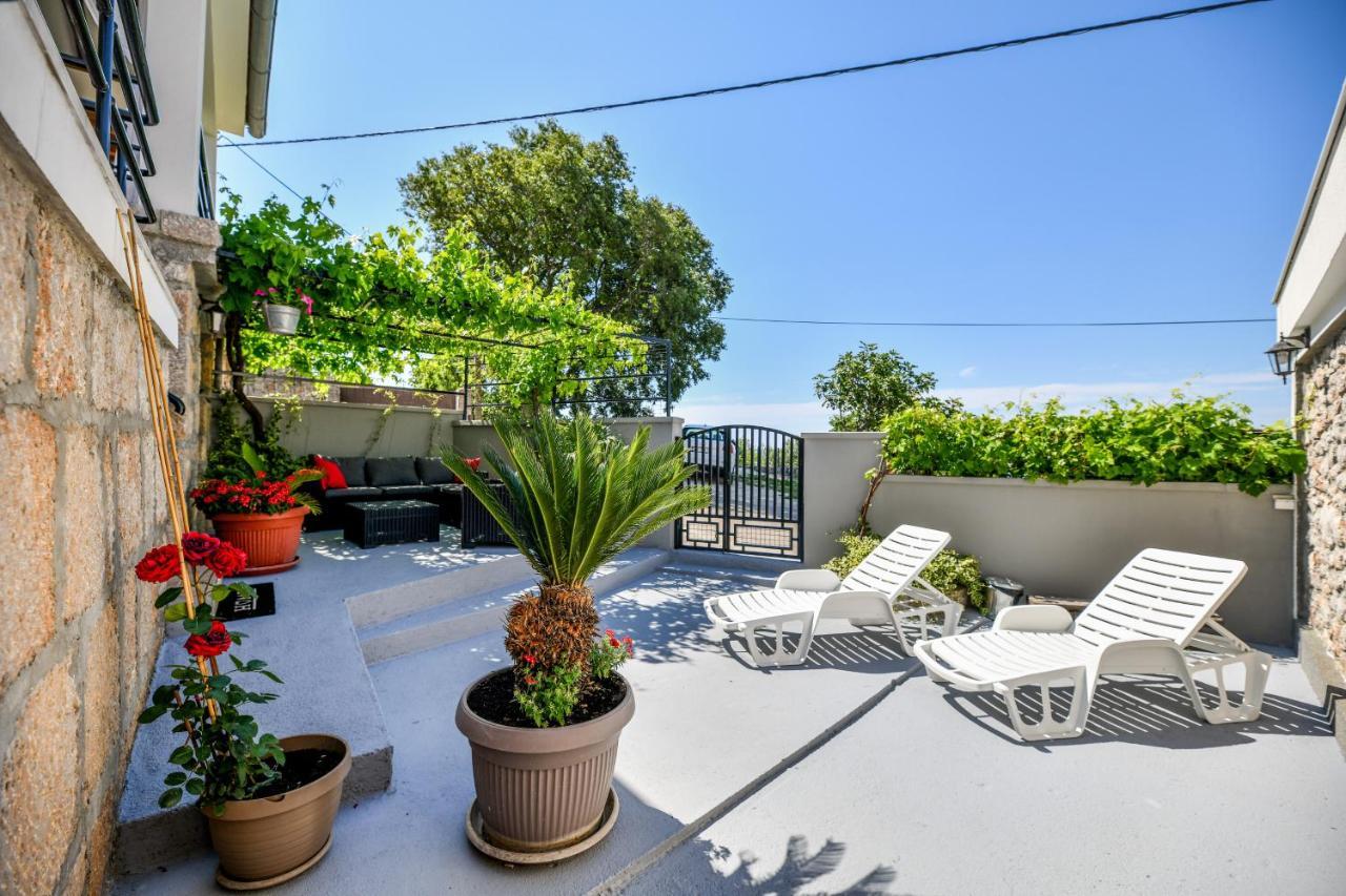 Holiday Home Skevini Dvori Starigrad Paklenica Exteriér fotografie