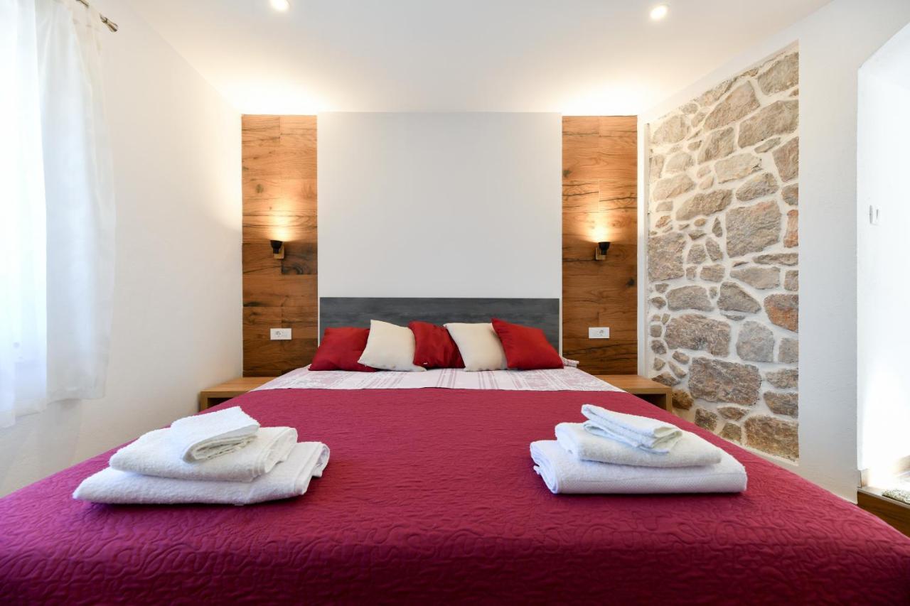 Holiday Home Skevini Dvori Starigrad Paklenica Exteriér fotografie