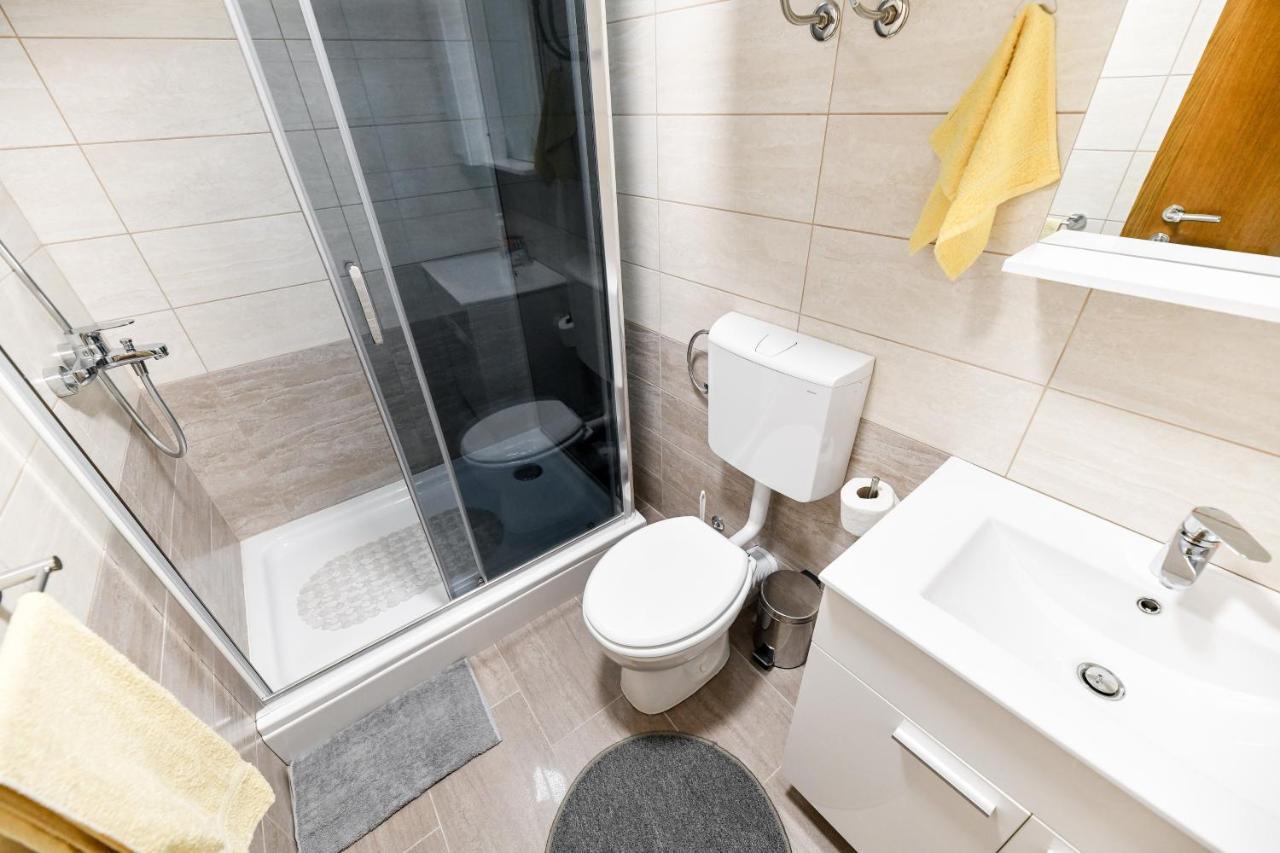 Holiday Home Skevini Dvori Starigrad Paklenica Exteriér fotografie