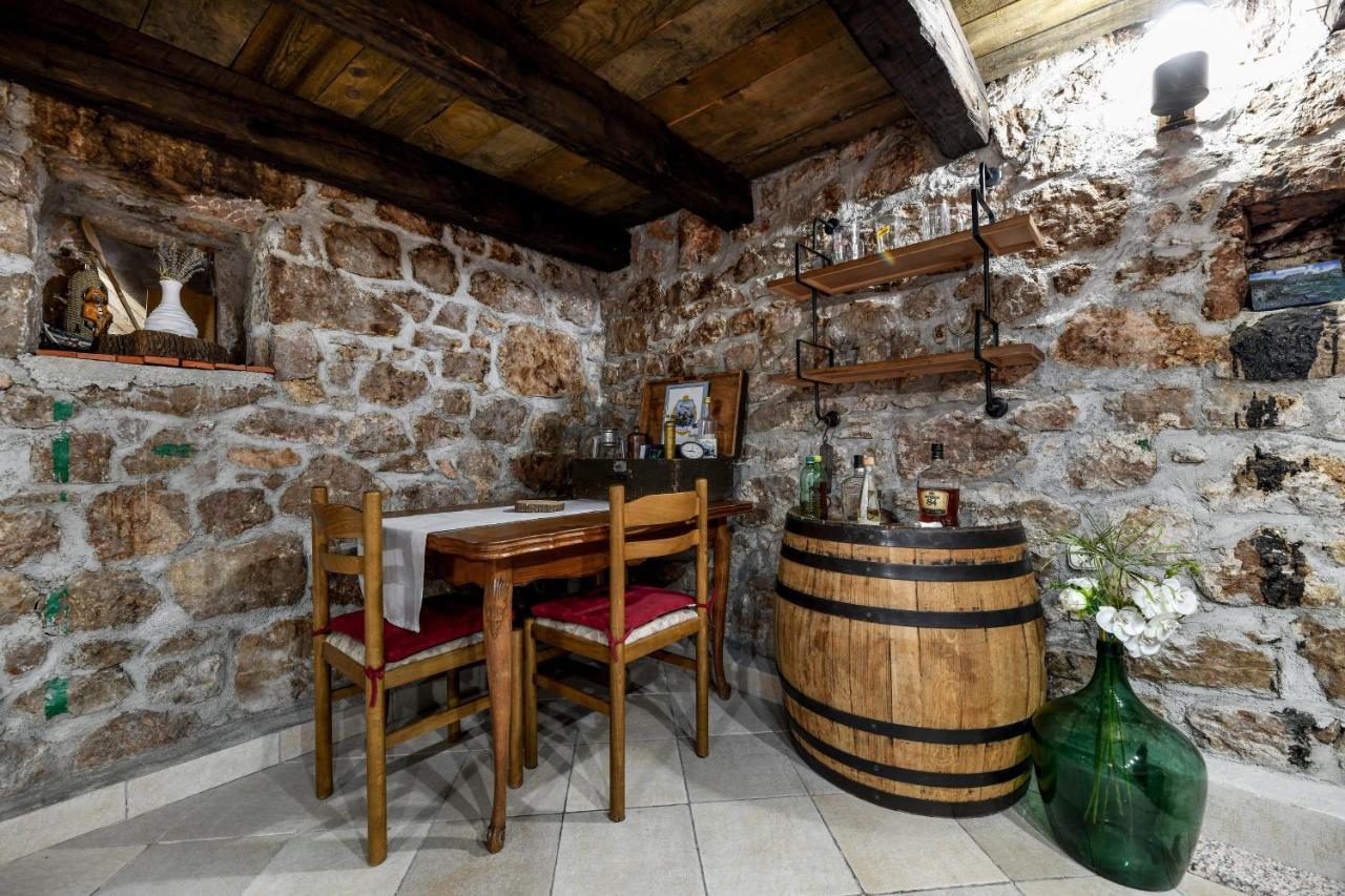 Holiday Home Skevini Dvori Starigrad Paklenica Exteriér fotografie